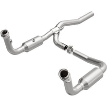 Load image into Gallery viewer, Magnaflow 09-12 Jeep Liberty 3.7L Direct Fit Converter
