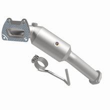 Load image into Gallery viewer, MagnaFlow Converter Direct Fit California Grade 12-15 Jeep Wrangler V6 3.6L
