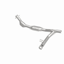 Load image into Gallery viewer, MagnaFlow CONV DF 99 F-150 5.4L V8 P/S 2WD
