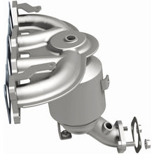 Load image into Gallery viewer, Magnaflow 13-17 Hyundai Santa Fe Sport 2.4L Direct Fit Cat Converter
