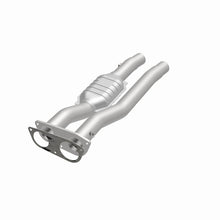 Load image into Gallery viewer, MagnaFlow Conv DF 96-97 7.4L 3500 Truck Rear
