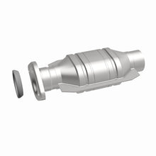 Load image into Gallery viewer, MagnaFlow Conv DF 01-03 Highlander underbody | 93268
