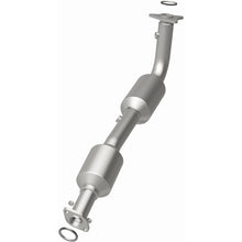 Load image into Gallery viewer, Magnaflow 07-13 Toyota Tundra 4.0L Direct Fit Converter
