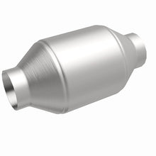 Load image into Gallery viewer, MagnaFlow Conv Univ 5inch Spun Met. 2.5inch C/C
