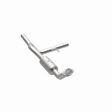 Load image into Gallery viewer, MagnaFlow Conv DF F-150 04-06 8 4.6L
