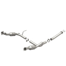 Load image into Gallery viewer, MagnaFlow Conv. DF 3/04-05 Ford Explorer 4.0L / 3/04-05 Mercury Mountaineer Y-Pipe Assembly
