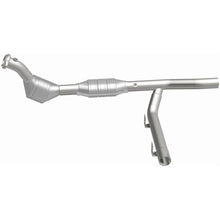 Load image into Gallery viewer, MagnaFlow Conv DF 97-98 Ford Expedition 4.6 | 93130
