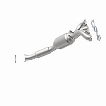 Load image into Gallery viewer, Magnaflow 08-09 Ford Focus 2.0L Direct Fit Converter
