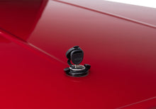 Load image into Gallery viewer, UnderCover 19-20 Chevy Silverado 1500 5.8ft Lux Bed Cover - North Sky Blue Metallic Bed Covers - Hinged Undercover   
