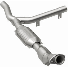 Load image into Gallery viewer, MagnaFlow Conv DF 01-04 Ford F-150 4.2L 2wd
