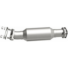Load image into Gallery viewer, Magnaflow 07-09 Hyundai Santa Fe 3.3L Direct Fit Converter
