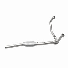 Load image into Gallery viewer, MagnaFlow Conv DF 00-03 Dakota 4.7L 2WD
