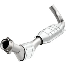 Load image into Gallery viewer, MagnaFlow Conv DF 97-98 Ford F-150 Pickup 4.2L D/S 4WD (49 State)
