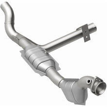 Load image into Gallery viewer, MagnaFlow Conv DF 01-04 Ford F-150 4.6L (49 State)
