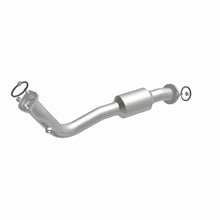 Load image into Gallery viewer, Magnaflow 13-15 Toyota RAV4 2.5L Direct Fit Converter
