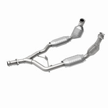Load image into Gallery viewer, MagnaFlow Conv DF 96-98 Ford Mustang 3.8L
