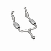 Load image into Gallery viewer, MagnaFlow Conv DF 99-04 Ford Mustang 3.8L
