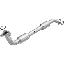Load image into Gallery viewer, Magnaflow 13-17 Lexus LX570 5.7L Direct Fit Converter
