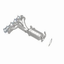 Load image into Gallery viewer, MagnaFlow 08-10 Pontiac G6 2.4L Underbody Direct Fit CARB Compliant Manifold Catalytic Converter
