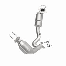 Load image into Gallery viewer, Magnaflow 04-07 Ford Taurus 3.0L Direct Fit Converter

