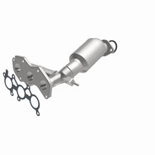 Load image into Gallery viewer, Magnaflow 2011 Toyota Sienna 3.5L Direct Fit Converter
