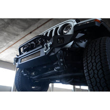Load image into Gallery viewer, DV8 Offroad 18-23 Jeep Wrangler JL / 20-23 Jeep Gladiator JT FS-7 Mid-Width Winch Front Bumper Bumpers - Steel DV8 Offroad
