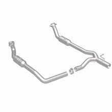 Load image into Gallery viewer, MagnaFlow 09-14 Ford E-150 California Grade CARB Compliant Direct-Fit Catalytic Converter
