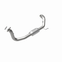 Load image into Gallery viewer, MagnaFlow Conv DF 98-02 Honda Passport 3.2L

