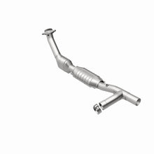 Load image into Gallery viewer, MagnaFlow Conv DF 99-02 Expedition 5.4L 4wd
