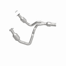 Load image into Gallery viewer, Magnaflow 15-16 Cadillac Escalade 6.2L Direct Fit Converter
