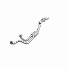 Load image into Gallery viewer, MagnaFlow Conv DF 1996 Ford E-150 4.9L | 93381
