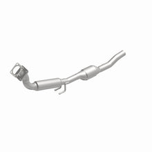 Load image into Gallery viewer, Magnaflow 04-05 Volkswagen Beetle 2.0L Direct Fit Converter
