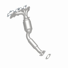 Load image into Gallery viewer, Magnaflow 09-10 Ford Focus 2.0L Direct Fit Converter
