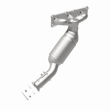 Load image into Gallery viewer, MagnaFlow Converter Direct Fit California Grade 09-10 BMW 528i L6 3.0L
