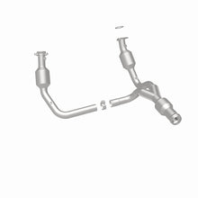 Load image into Gallery viewer, Magnaflow 15-16 Cadillac Escalade 6.2L Direct Fit Converter

