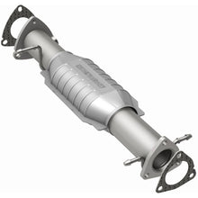 Load image into Gallery viewer, MagnaFlow Conv DF 96-97 GM S10 Pickup 4.3L
