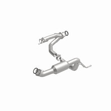 Load image into Gallery viewer, Magnaflow DF Converter 05-11 Toyota Tacoma 4.0L

