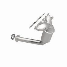 Load image into Gallery viewer, Magnaflow 06-09 Ford Fusion 3.0L Direct Fit Converter
