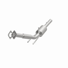 Load image into Gallery viewer, MagnaFlow California Grade CARB Compliant Converter Direct Fit 05-09 Volkswagen Jetta L5 2.5L
