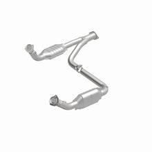 Load image into Gallery viewer, MagnaFlow Conv DF 00-01Tahoe/Yukon V8 5.7L
