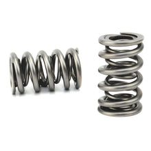 Load image into Gallery viewer, COMP Cams Engine Hardware Comp Cams Valve Spring, 1.550In Dual .900In Lift
