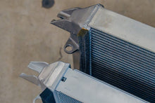 Load image into Gallery viewer, CSF Radiators CSF 05-06 Ford GT High Performance All-Aluminum Radiator
