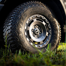 Load image into Gallery viewer, Ford Racing 21-23 Bronco Everglades Wheel Kit - Carbonized Gray Ford Racing
