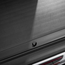 Load image into Gallery viewer, Rugged Ridge 20-22 Jeep Gladiator w/o Trail Rail Sys Armis Tonneau Cover w/Max Track - Tex. Blk Rugged Ridge
