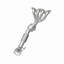 Load image into Gallery viewer, Magnaflow 12-15 Ford Focus 2.0L Direct Fit Converter
