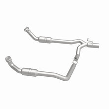Load image into Gallery viewer, MagnaFlow 09-14 Ford E-150 California Grade CARB Compliant Direct-Fit Catalytic Converter
