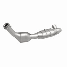 Load image into Gallery viewer, MagnaFlow Conv DF 01 Ford Trucks 4.6L
