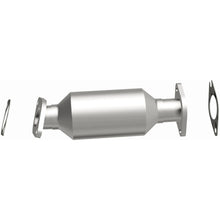 Load image into Gallery viewer, Magnaflow 10-13 Hyundai Santa Fe 2.4L Direct Fit Converter
