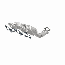Load image into Gallery viewer, Magnaflow 08-09 Ford Focus 2.0L Direct Fit Converter
