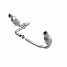 Load image into Gallery viewer, MagnaFlow Conv DF 04 Dodge Dakota 6 3.7L 4WD
